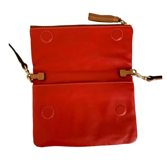Dooney & Bourke Red Leather Crossbody Fold-Over Clutch Purse Tassel Strap - Picture 6 of 13
